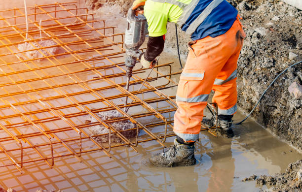 Best Local Concrete Companies  in Woodville, FL